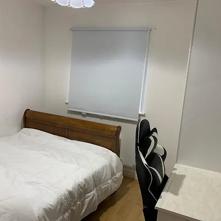 Guest house In House - Two Total 5 Persons Max