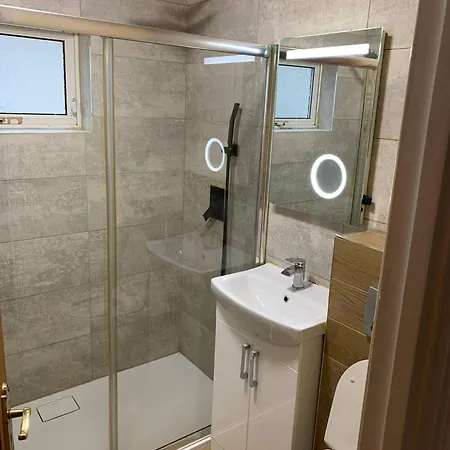 Guest house In House - Two Total 5 Persons Max